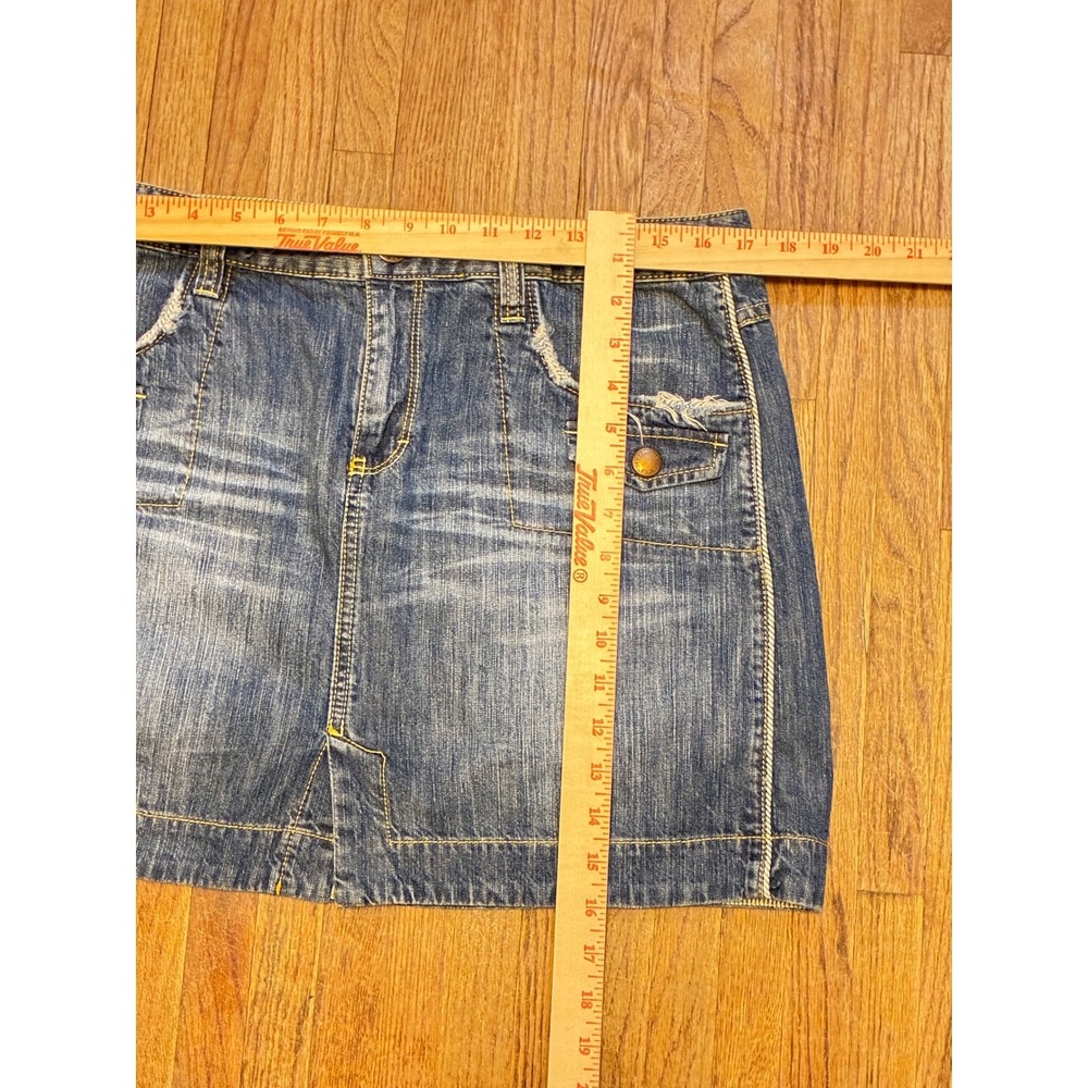Tommy Hilfiger Denim Mini Skirt Medium Wash Distressed Y2K Size 12 - Picture 7 of 7